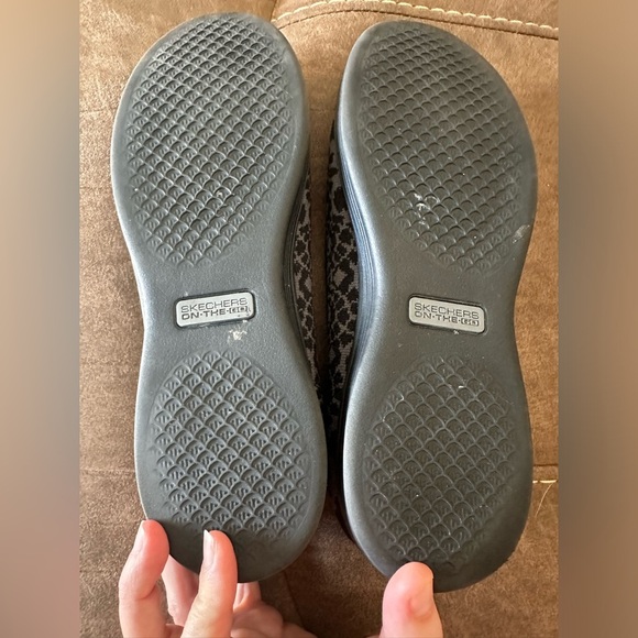 Skechers Women's On The Go Dreamy Black Gray Knit Slip On Shoes Size 9.5 - Picture 9 of 9